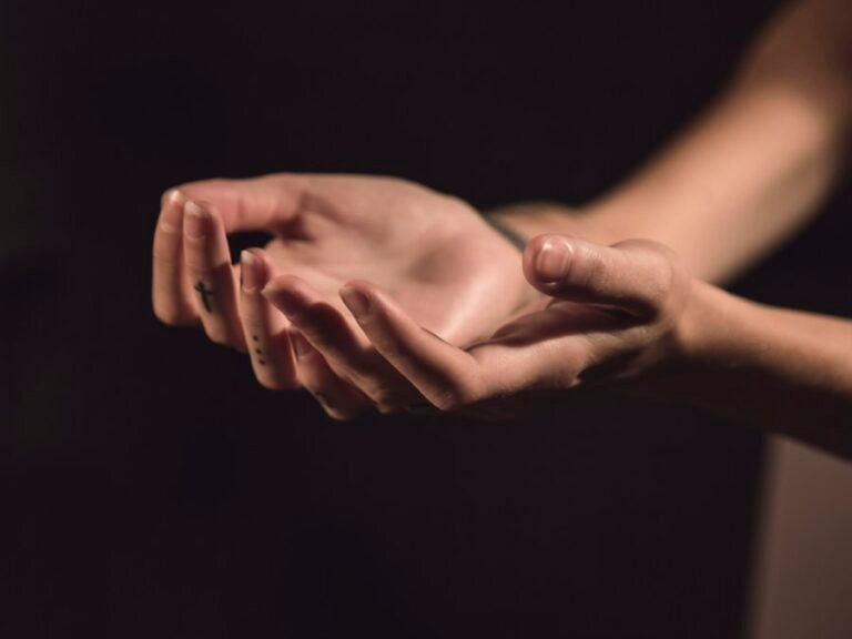 Healing hands